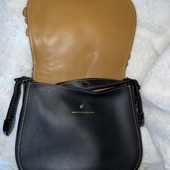 Coach Leather Saddle Bag 23 with Tea Rose - Picture 9 of 9